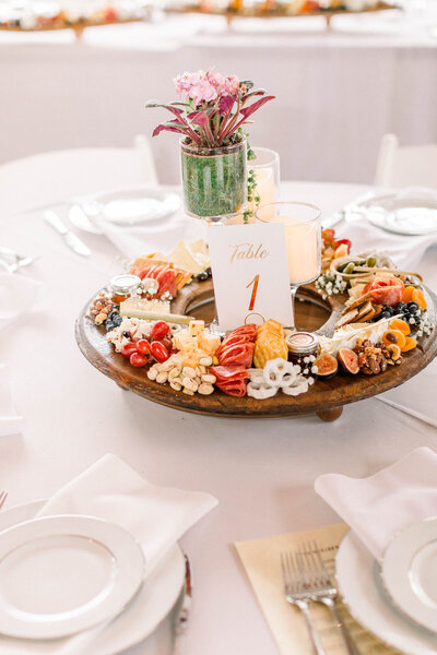 charcuterie board center pieces for wedding table decoration