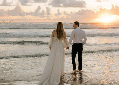 Romantic wedding photographer WI