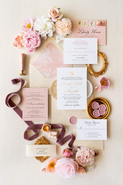 lace-and-belle_elegant-pink-and-gold-foil-wedding-invitations-2