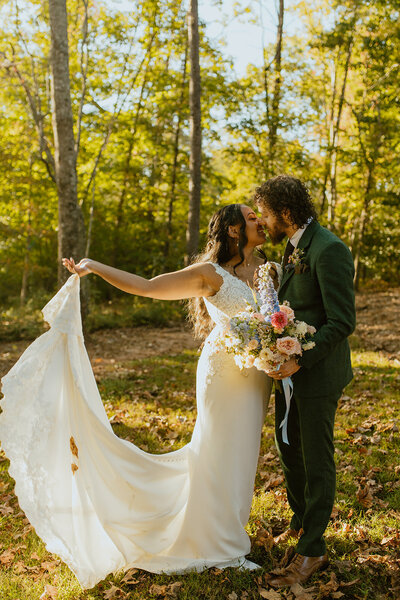 Juliette Chapel wedding bride and groom kiss