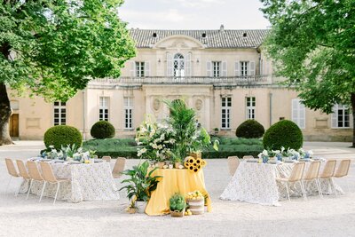 welcome diner for a wedding at chateau martinay