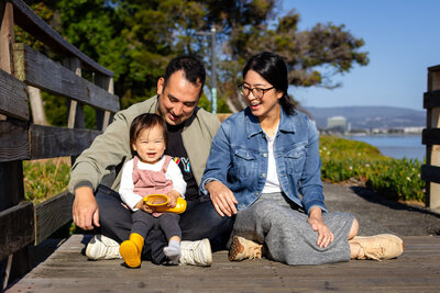 Relaxed Bay Area family session near waterfront by Ellobelle Photography family photographer