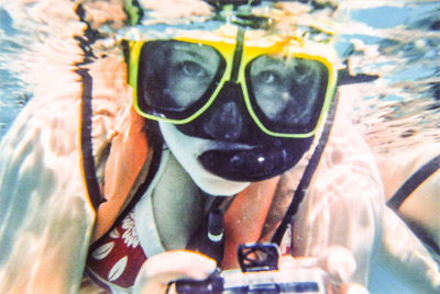 Kate snorkels in Aruba