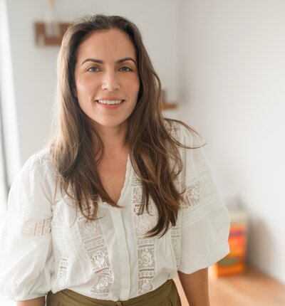 Dora Jurisic, LMFT providing couples therapy in Hermosa Beach and online in California