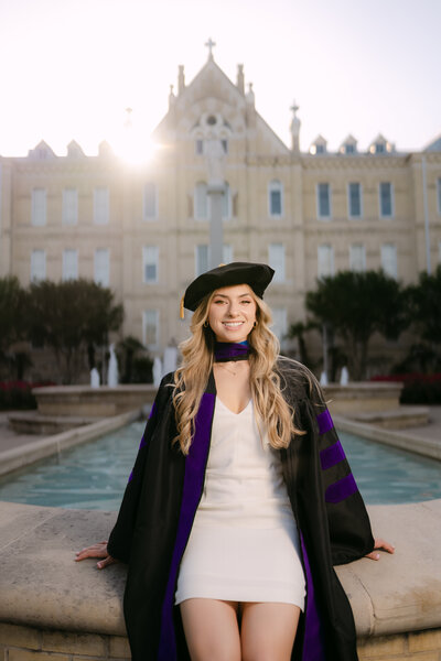 Abygail Banks Studios- San Antonio Graduation Photographer St. Marry's32