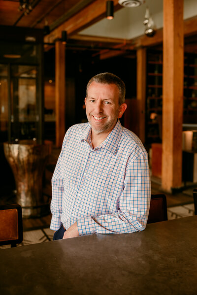 Expert dating profile photography for confident online dating profiles near Twin Cities area.