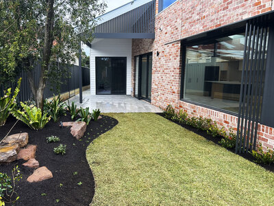 Erin_Street_Residential_Landscaping_02