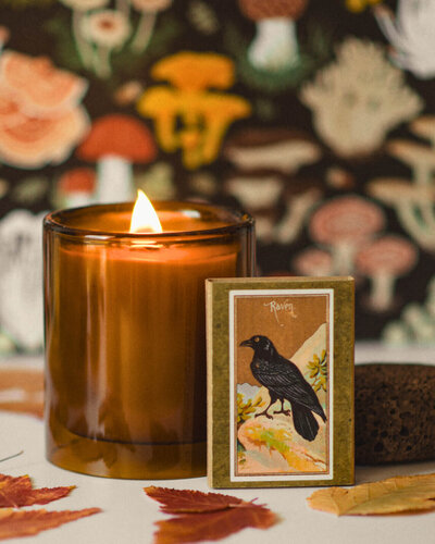 sun-and-moon-garden-botanicals-fall-pumpkin-persimmon-candle-2-stylized