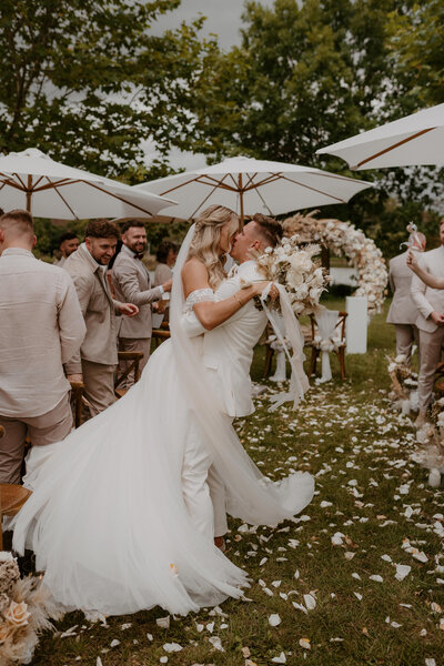 Hochzeit von Josi und Luke im alten Auktionshaus Mainz
