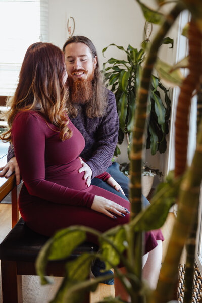 In home style maternity announcement by Taylor Lynn Studios