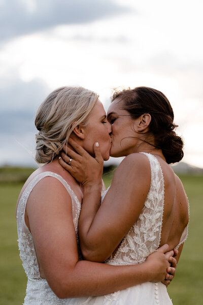 same sex couple seacliff house gerringong nsw lesbian wedding