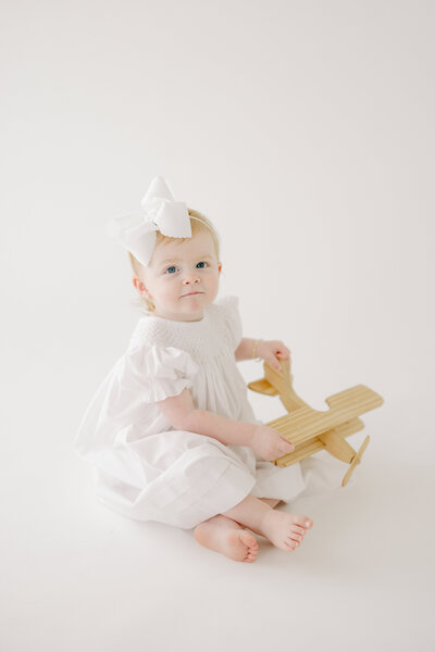 Maternity photography studio sessions in Vancleave, Mississippi.