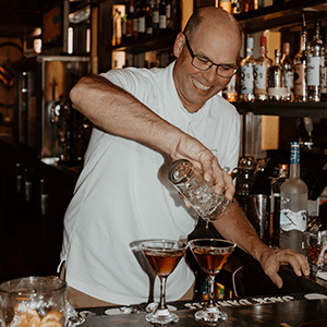 Craft Cocktails in the Martini Lounge at Max Dales Steak and Chop House in Mount Vernon