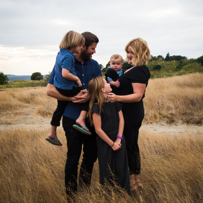 square family in field seattle photographer
