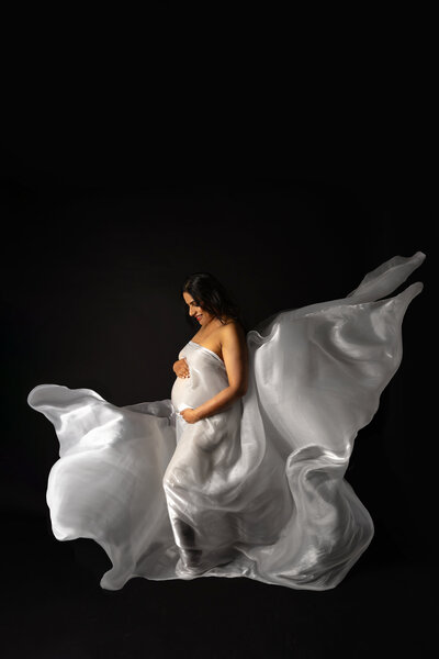Studio Maternity Photoshoot _ Oh Darling Creative Studio 13