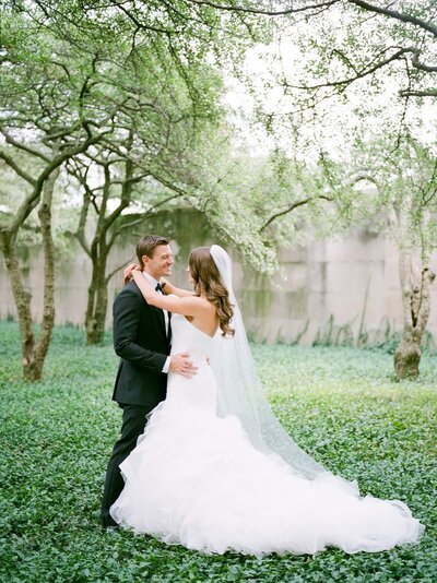 Romantic Luxry Wedding Photographer - Destination Florida Wedding Photographer