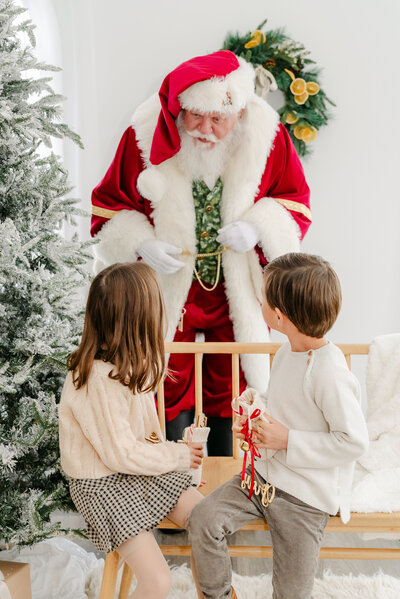 Full gallery of images fron your time with Santa