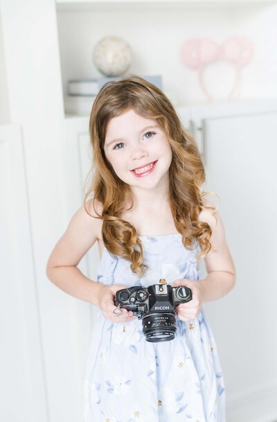 little-girl-photographer-photo