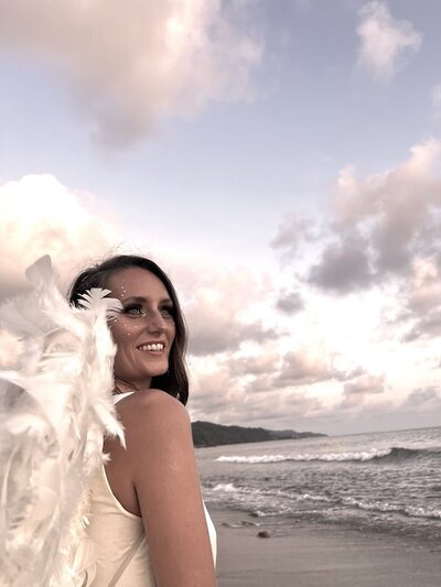 Julie is a Sayulita-based Reiki Master, intuitive healer, and mentor offering private sessions, group workshops, retreats, and Reiki teacher training.