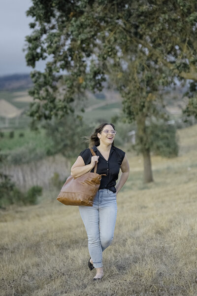 Oahu Photographer Kristen Campbell smiling at camera