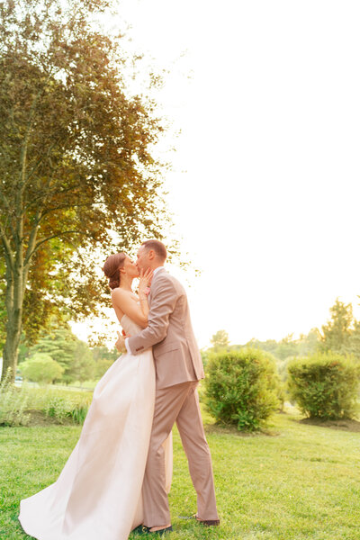 Great Fall Virginia Backyard Wedding in the Spring in DC