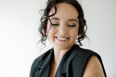 Minnesota based wedding photographer