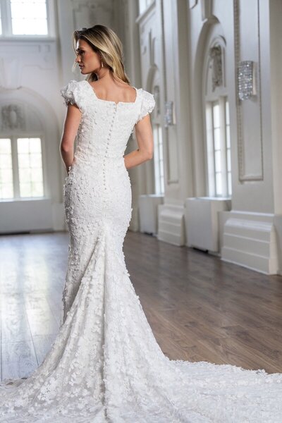 2506 Boda Bridal_52-Fiori-Fitted_4623 (2)