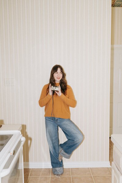 at home photographer branding session