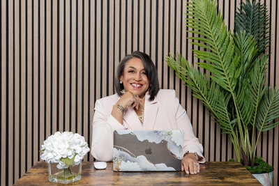 Angela, a luxury wedding planner in Raleigh, NC, specializing in elegant and unforgettable celebrations.
