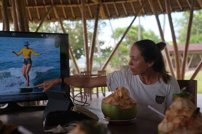 Online surf coaching - Santai Retreats - longboarding retreat in Indonesia