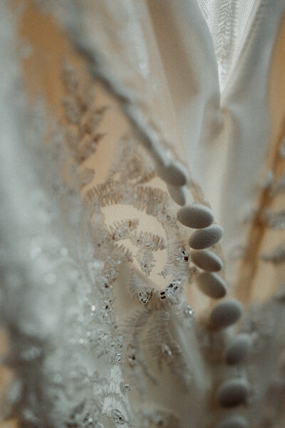 Photographie de mariage robe de mariée en dentelle romantique