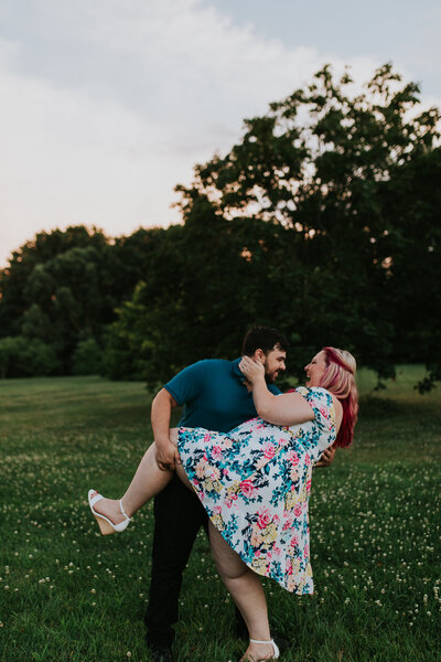 couple-champaign-summer-engaged-outdoors-goofy-outgoing-Rachael-Marie-photography-illinois-42