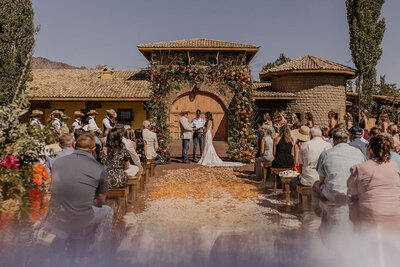 Karlie and Jamie’s destination wedding florals inspired by Tuscan elegance and the iconic show Yellowstone, designed by Summer Robbins Flowers