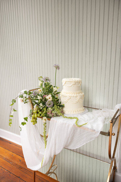 Romantic garden themed white cake at a NC wedding.