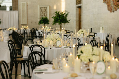 AveryPhillipsPhoto-Morgan+Dominic-DetroitInstituteofArtsWedding-264