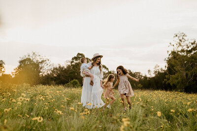 Couple holding hands looking at each other - Wedding photographer in Toowoomba