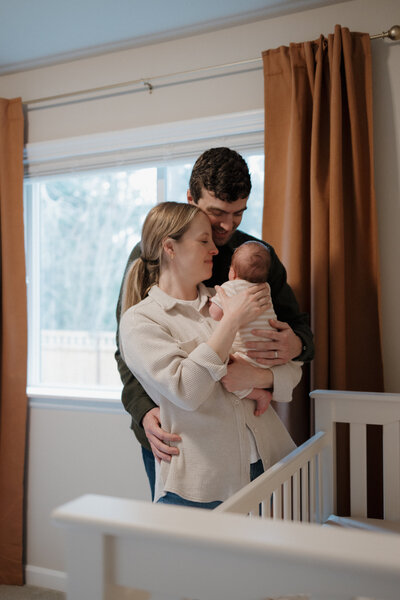 Seattle based motherhood, newborn and family photographer.