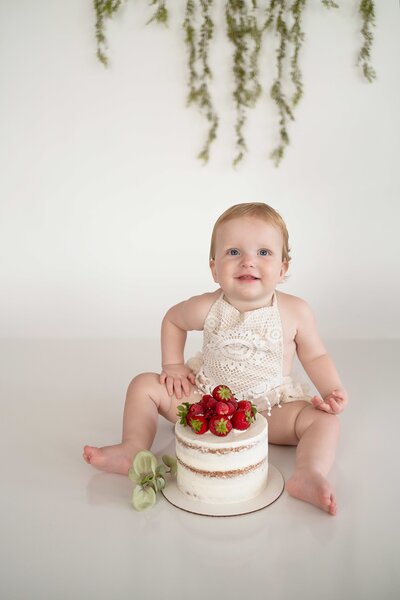 Buffalo and Rochester, NY  family, newborn, maternity, senior, and wedding photographer. Specializing in beautiful ethereal imagery,  print packages, maternity client closet. Buffalo and WNY maternity, newborn, senior and family photographer. Specializing in beautiful, colorful, ethereal maternity and newborn imagery. You can come to my dedicated studio or we can have our session in one of the many beautiful locations Buffalo, NY has to offer.