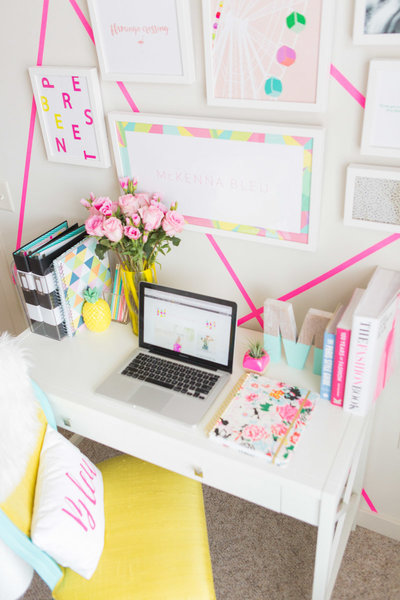 Elizabeth McCravy Showit Brand and Website Designer - Office Pro23