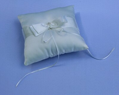 white ring bearer pillow for rent