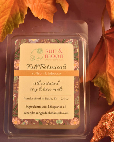sun-and-moon-garden-botanicals-fall-saffron-wax-melts-above