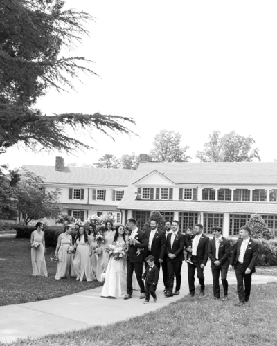 Black and white photo of a wedding reception for a big wedding party in North Carolina | Megan Smith Photo