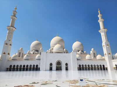 Passports & palms-Travel Co.-Abu-Dhabi-Grand-Mosque