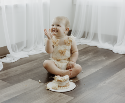 12 month old child milestone portrait photographer