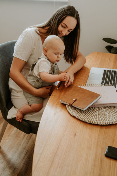 postpartum nutritionist