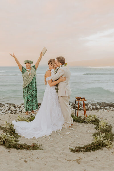 Wedding photos in Oahu