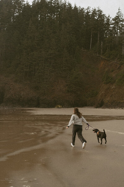 oregon coast senior portrait at the beach