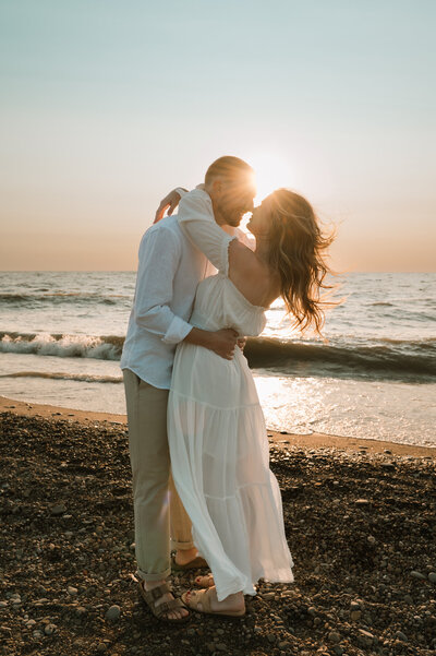 Arastasia Photography - Cleveland Ohio Wedding and Elopement Photography, Maternity and Newborn Photography, Family Portraits and Live Wedding Painting