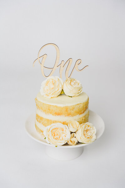 Joyful 1-year-old cake smash — refined milestone photography in the Bay Area