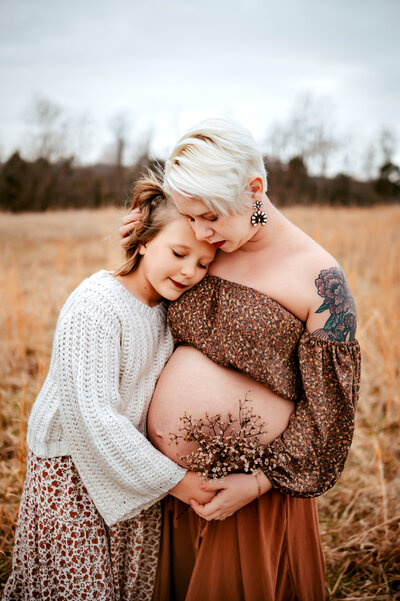 Family, maternity and wedding photographer specializing in authentic moments that tell a story